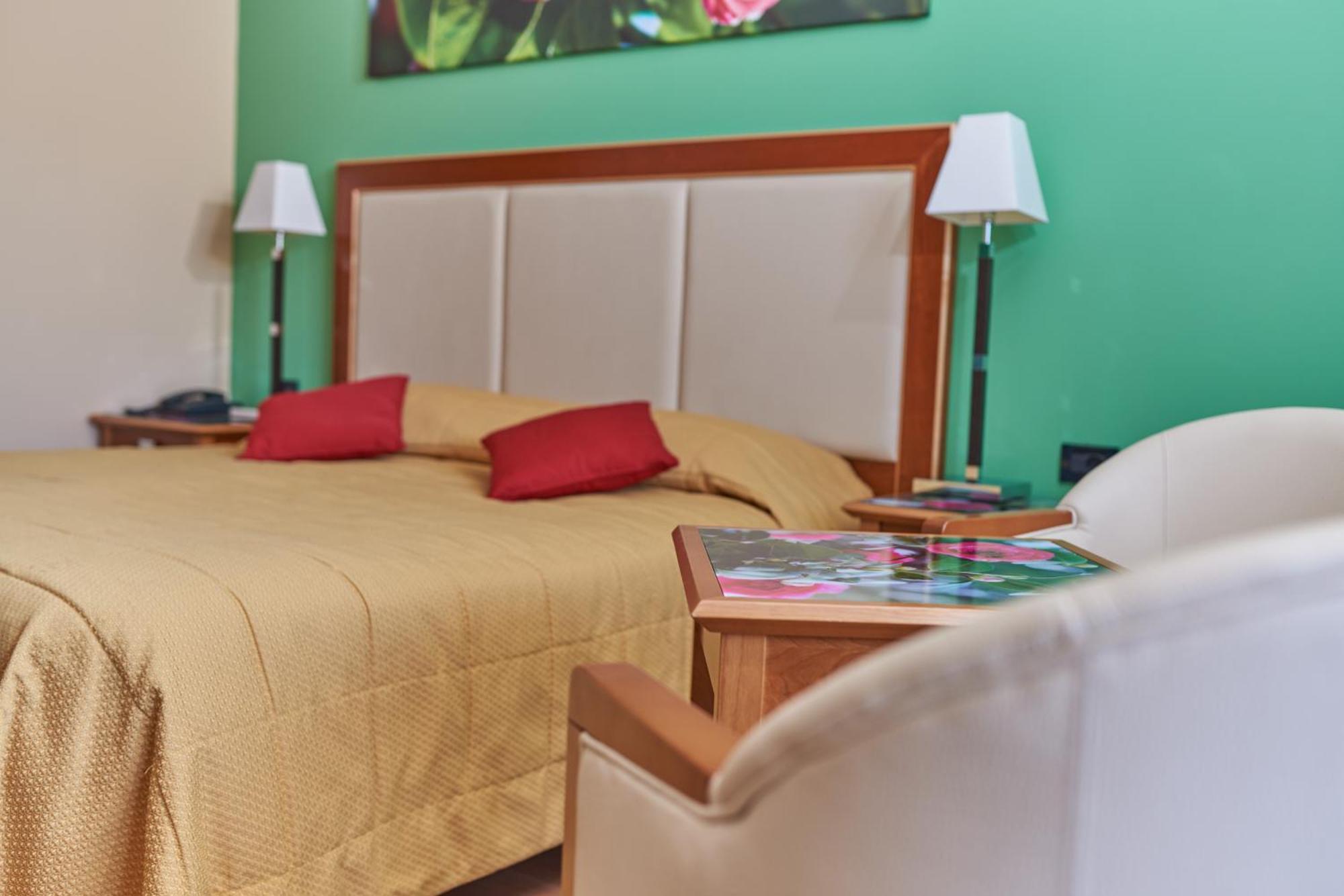 Belfiore Park Hotel****S Brenzone sul Garda Room photo